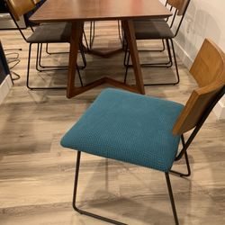Modern Dinning Table And Chairs