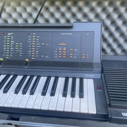 Keyboard. Yamaha. Es   Un  De Los 80   Muy. Bueno. Sonidos $250. 