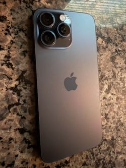 15 pro max 256gb (unlocked )