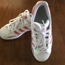 Adidas Superstar HER Girl Shoe Size 4