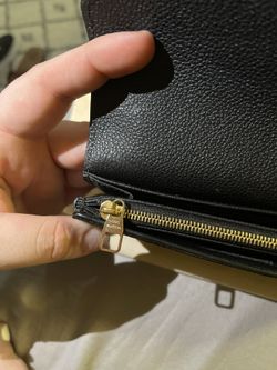 Louis Vuitton Sarah Wallet (black Leather) for Sale in Corona, CA