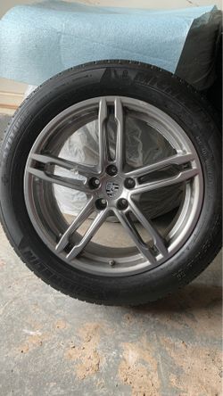 19” PORSHE MAYAN FACTORY RIM & TIRES ( MICHELIN)