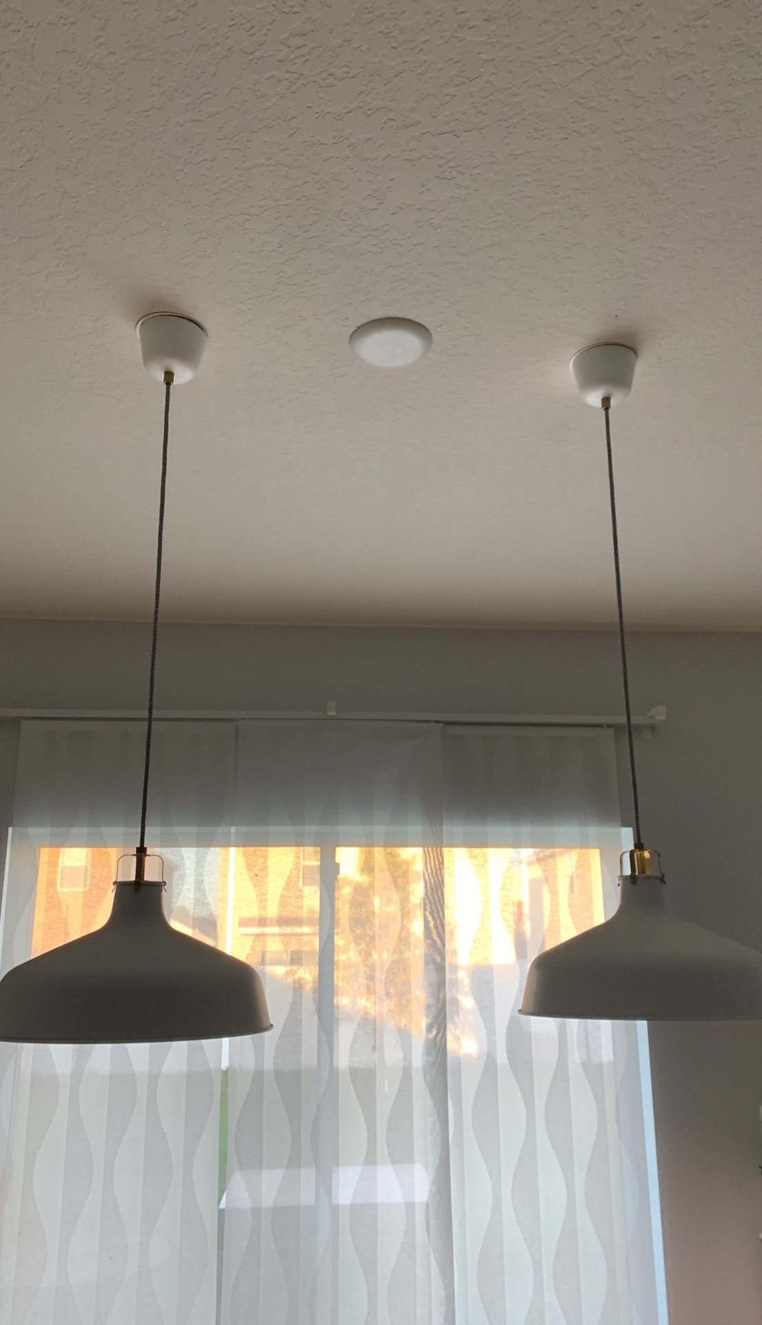 Light fixtures