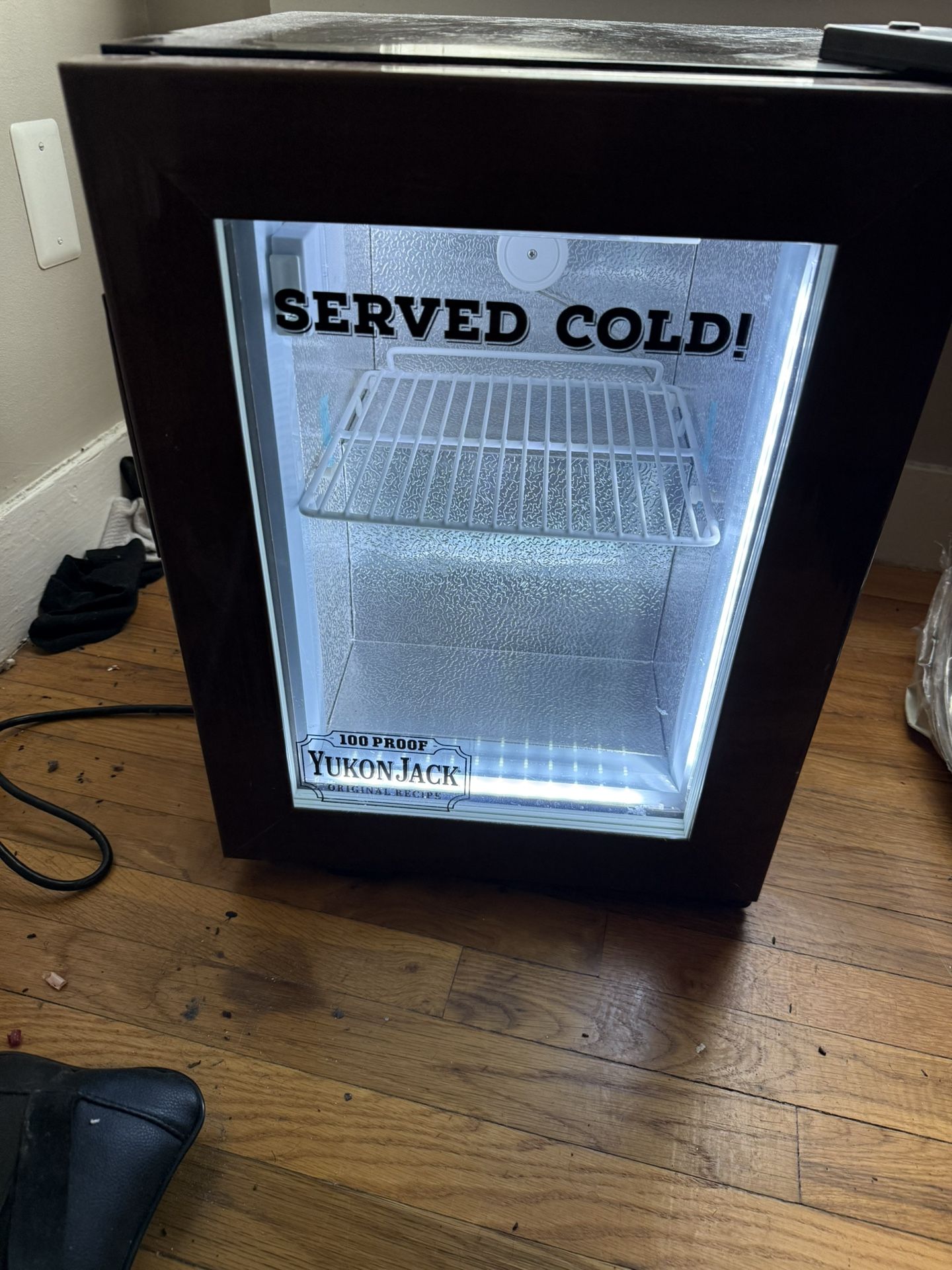 Mini Fridge Yukon Jack