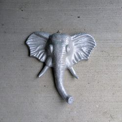18" Powder-Coated Indoor/Outdoor Elephant Wall Hanging