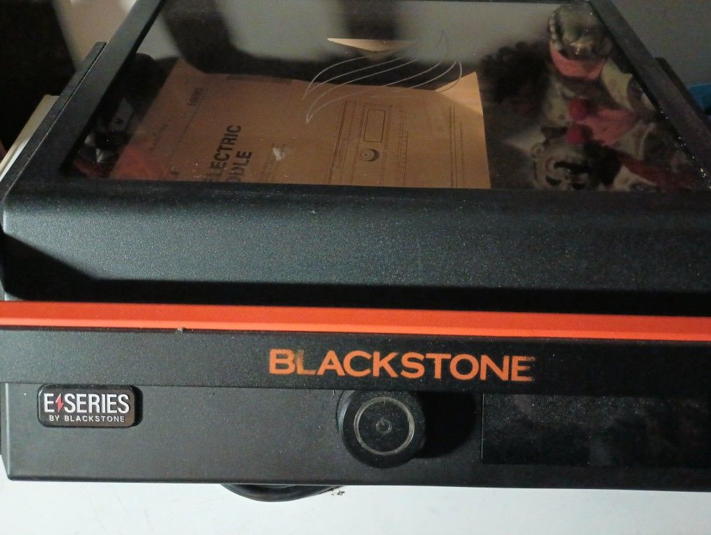 Blackstone E Series 17 In Indoor Electric Grill
