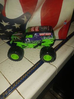 Monster Jam Grave Digger Toy