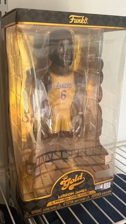 LeBron James 12" Figuring Sealed