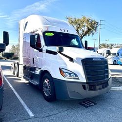 2023 FREIGHTLINER CASCADIA DD15 455HP OEM WARRANTY - $5K DEALER ASSIST