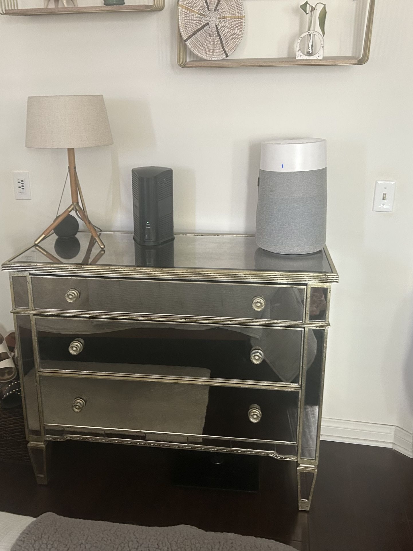 G-Gallery Mirrored Dresser