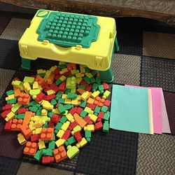 🔴 LEGO TABLE  🔴 $$28