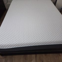 Bed With Mattress Queen 