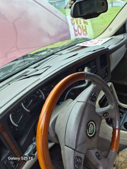 2004 Cadillac Escalade