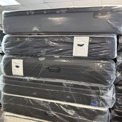 KING SIZE PERFECT SLEEPER PILLOW TOP $599!