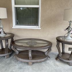 1 Coffee Table With 2 End Tables And 4 Lamps