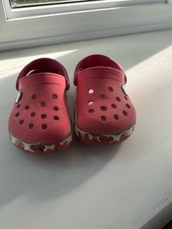 Toddler Girls Minnie Mouse Crocs Sz 8
