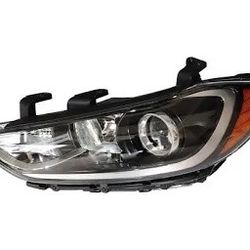 Left Headlight – Hyundai Elantra 2017–2018