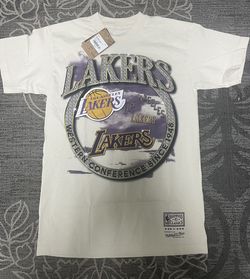 Mitchell & Ness Vintage Lakers Cream T-Shirt - Medium