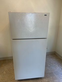 Fridge, refrigerator with top freezer
