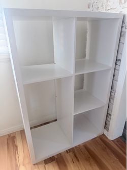 White Cube Storage Shelf / Bookshelf Organizer