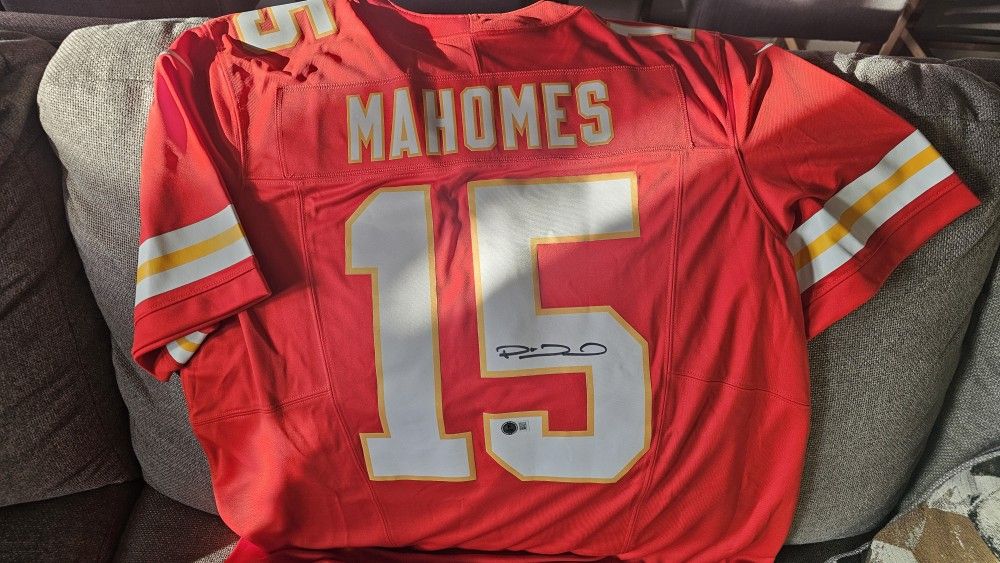 Kansas City "CHIEFS" Patrick Mahomes Signed