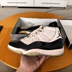 Air Jordan 11 Concord (2018)