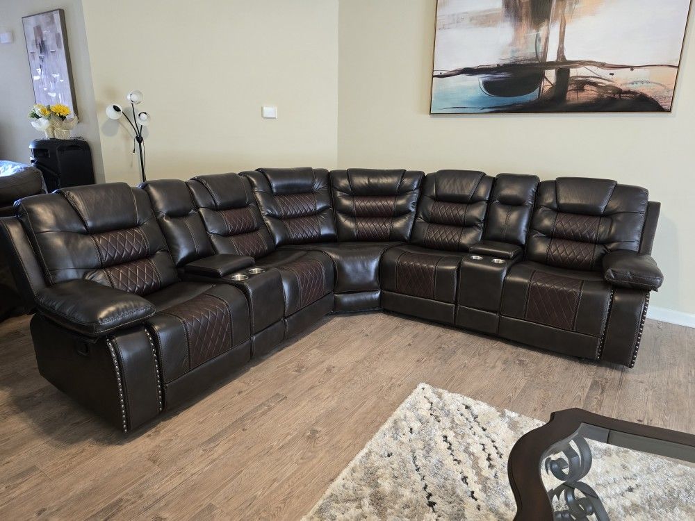 LAST CHANCE!!! Two Tone RECLINER SECTIONAL