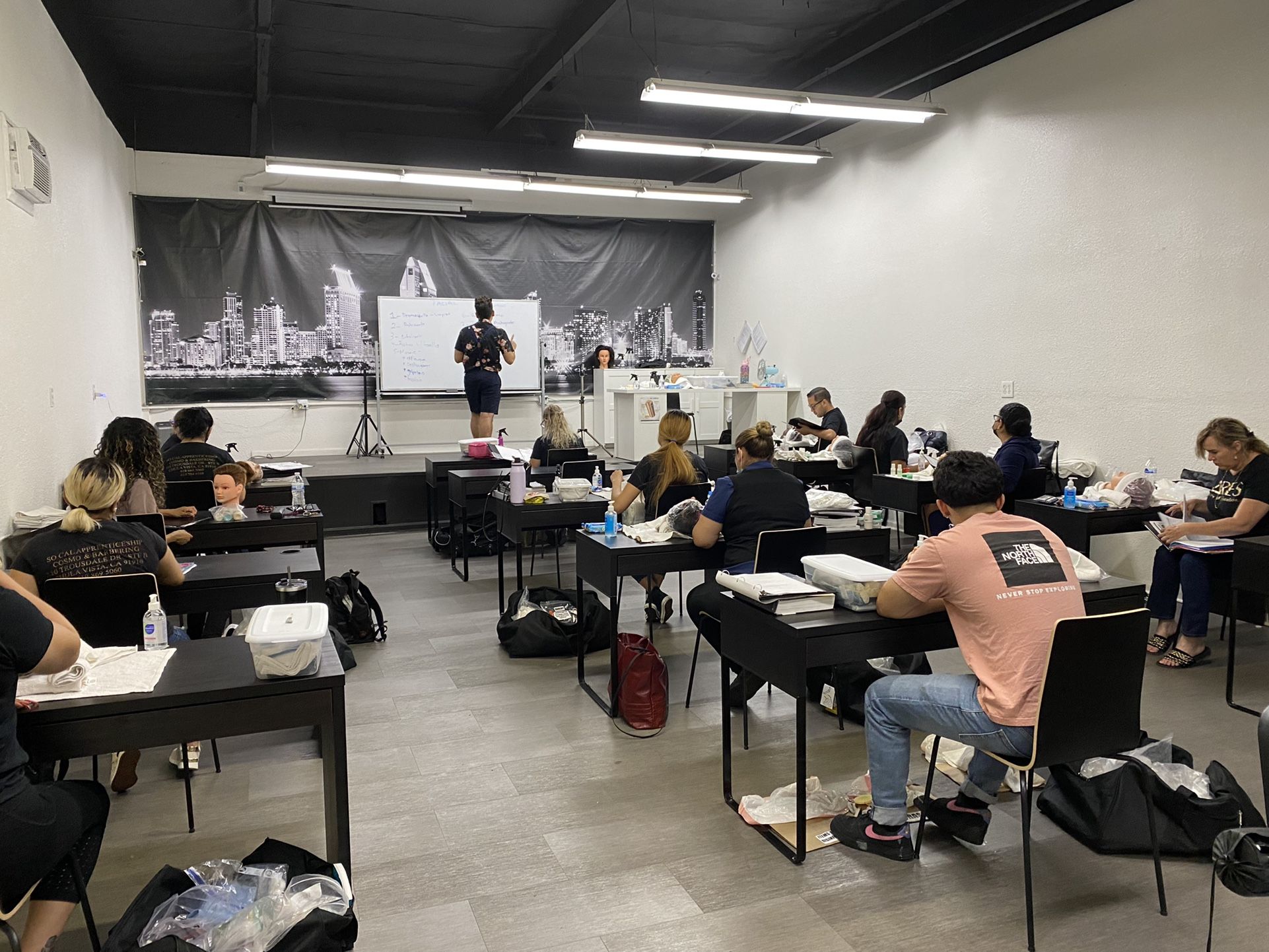 Cosmetologia Y Barberia