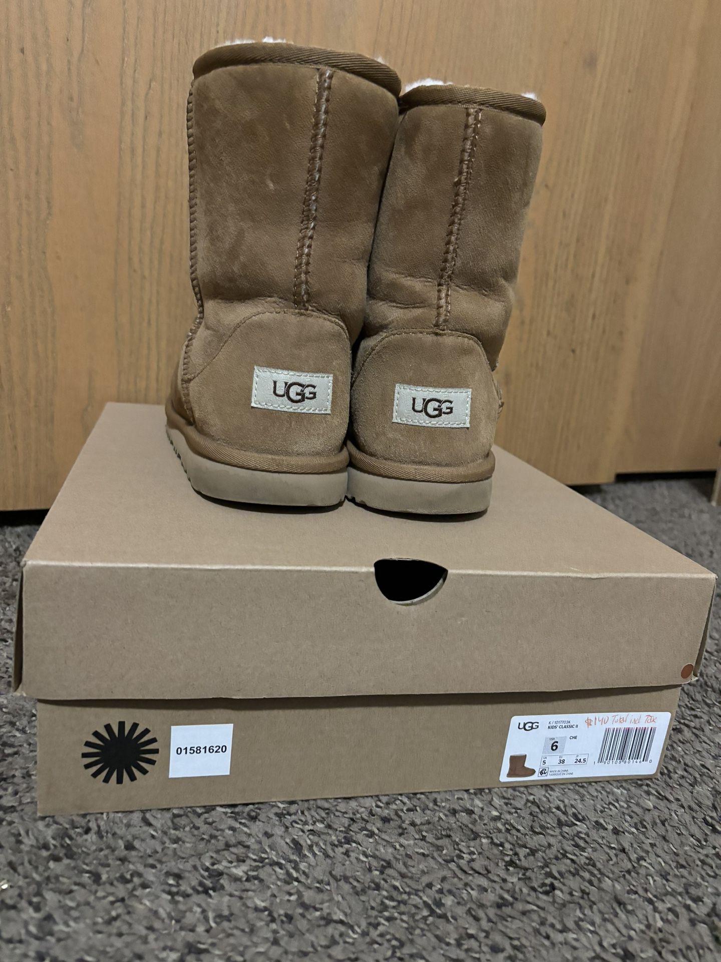 Chestnut Uggs 