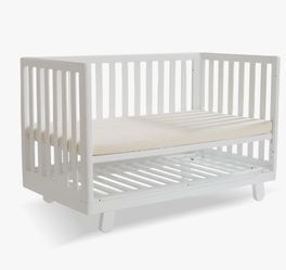 solid wood 4-in-1 Convertible Crib - White Crafted from solid natural wood, this crib grows with your child, converting into a toddler bed, daybed,