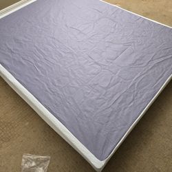 Zinus Queen Box Spring and cover