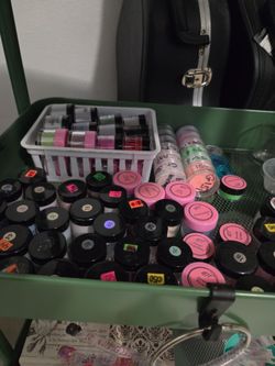 Dip powders -beautiful colors! Most never used.