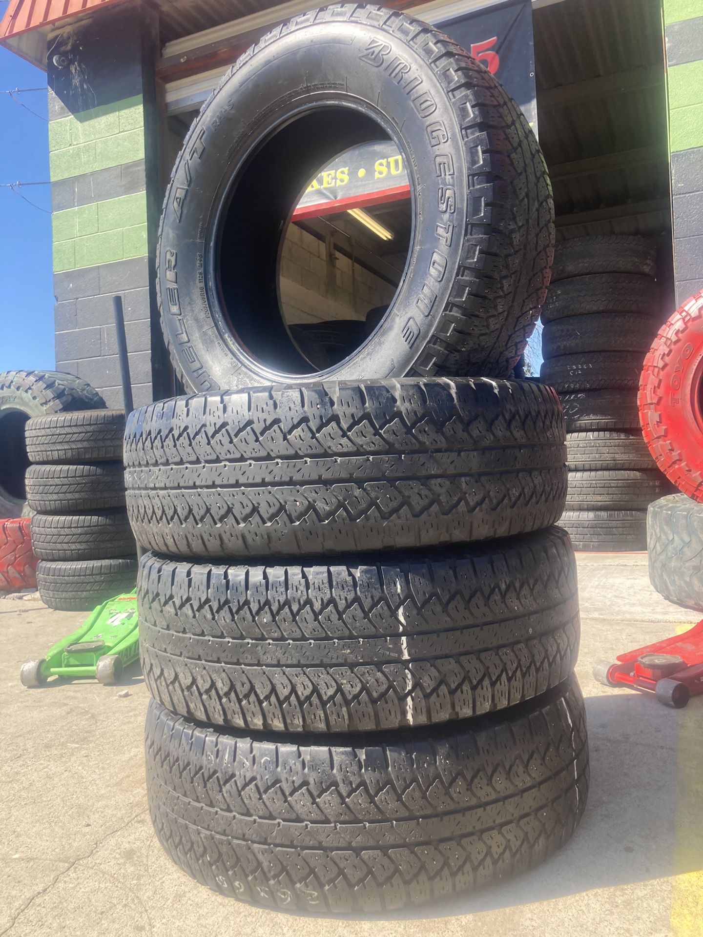 265/65/18 Truck/suv Tires 