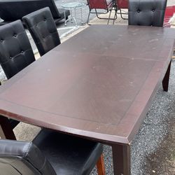 High Cherry Wood Table With 5 Chairs 