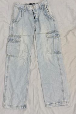 Aeropostale light wash denim cargo jeans