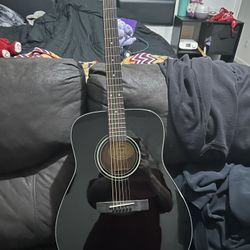 Yamaha Acoustic Guitar