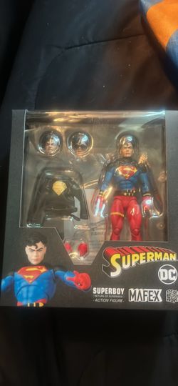 Mafex Superboy