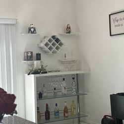 Bar wine rack shelves