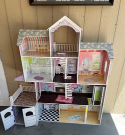 KidKraft DollHouse