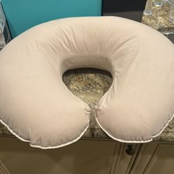 Boppy Maternity Breastfeeding Pillow