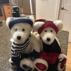 2 like new investment collectibles Christmas bears