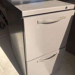 Pro file cabinet