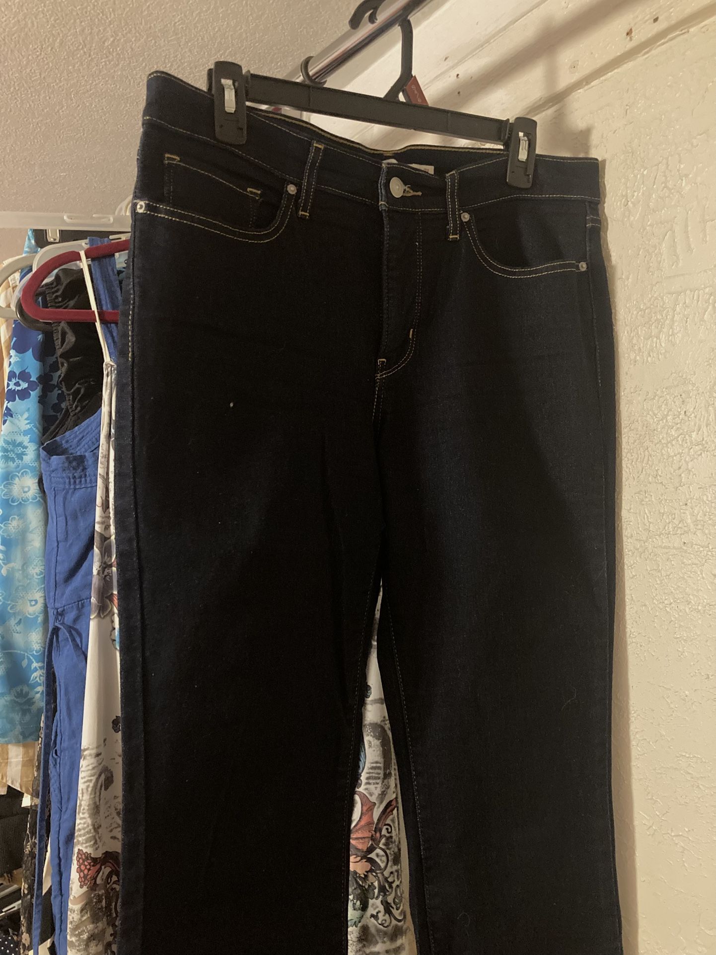 levis for women/ropa de mujer