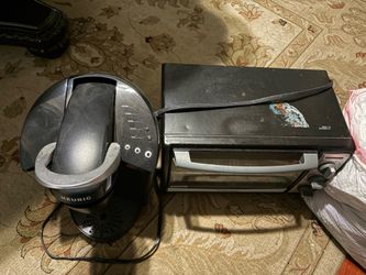 Keurig coffee machine and toaster oven