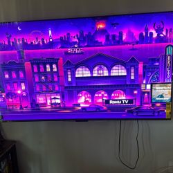 65 Inch Roku TV With the Tv Mount 