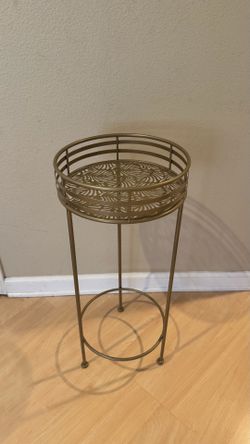 Matte Gold Plant Stand