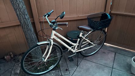 Schwinn women’s bike