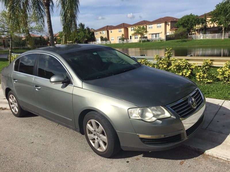 Volkswagen Passat 2007 (56 K miles)