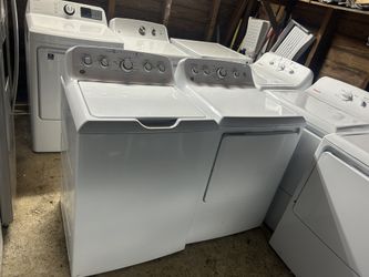 Set washer and dryer. GE washer 4.0cuftGE  dryer 7.0cu ft 