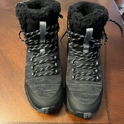Merrell  Knit Waterproof Hiking Boots Women’s Size 8.5